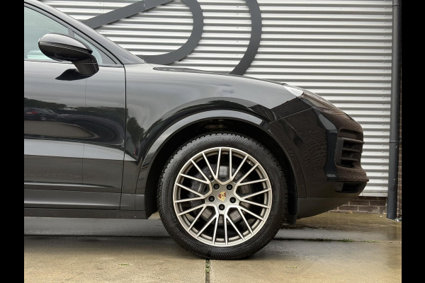 Porsche Cayenne Coupé 3.0 E-Hybrid Pano|Chrono|360 Camera|Bose|Leder|Navi|Trekhaak|Dealer Onderhouden|2e Eigenaar|APK tot 01-2028
