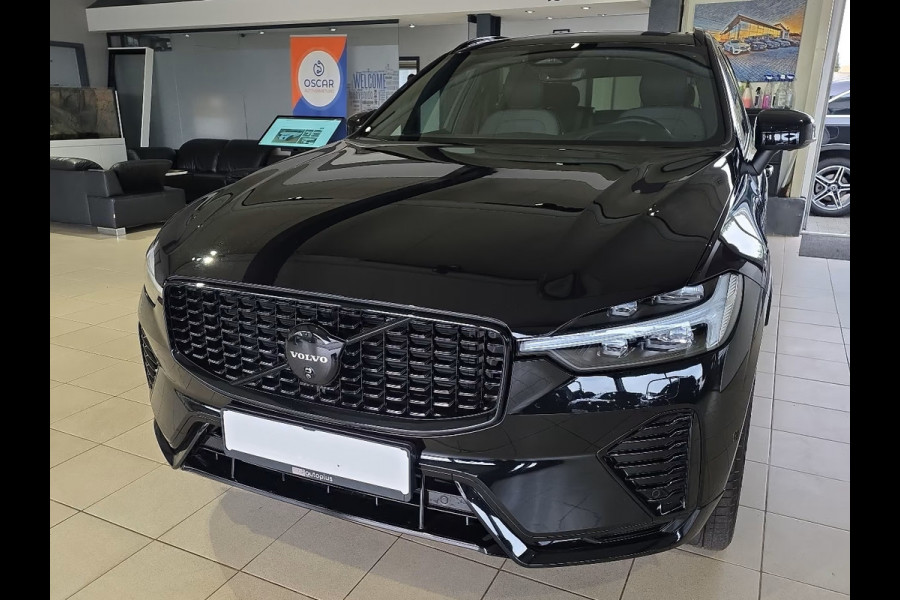 Volvo XC60 2.0 T8 Plug-in hybrid AWD BLACK EDITION (335kW/455PK) ** PANO, TREKH, ACC, HuD, 21-inch LMV ** 31k onder NP - UNFALLFREI ** ** INFORMEER OOK NAAR ONZE AANTREKKELIJKE FINANCIAL-LEASE TARIEVEN **
