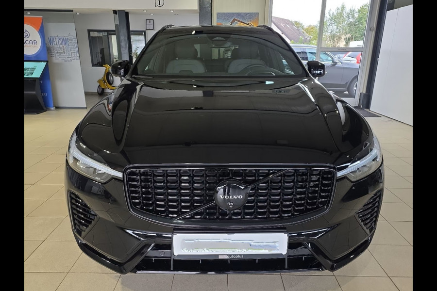 Volvo XC60 2.0 T8 Plug-in hybrid AWD BLACK EDITION (335kW/455PK) ** PANO, TREKH, ACC, HuD, 21-inch LMV ** 31k onder NP - UNFALLFREI ** ** INFORMEER OOK NAAR ONZE AANTREKKELIJKE FINANCIAL-LEASE TARIEVEN **