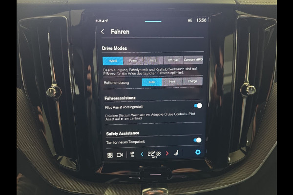 Volvo XC60 2.0 T8 Plug-in hybrid AWD BLACK EDITION (335kW/455PK) ** PANO, TREKH, ACC, HuD, 21-inch LMV ** 31k onder NP - UNFALLFREI ** ** INFORMEER OOK NAAR ONZE AANTREKKELIJKE FINANCIAL-LEASE TARIEVEN **