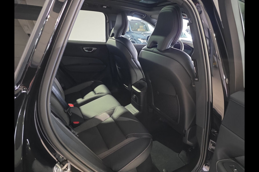 Volvo XC60 2.0 T8 Plug-in hybrid AWD BLACK EDITION (335kW/455PK) ** PANO, TREKH, ACC, HuD, 21-inch LMV ** 31k onder NP - UNFALLFREI ** ** INFORMEER OOK NAAR ONZE AANTREKKELIJKE FINANCIAL-LEASE TARIEVEN **