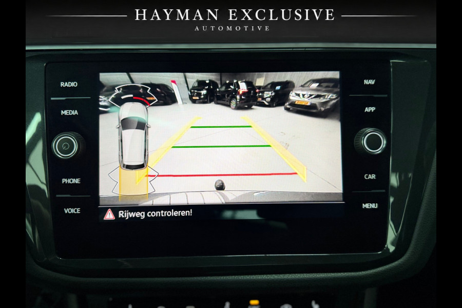 Volkswagen Tiguan 1.5 TSI R-Line Business+ | PANO |CARPLAY | CAMERA | KEYLESS | ELEK. TREKHAAK