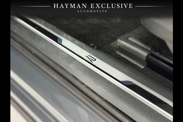 Volkswagen Tiguan 1.5 TSI R-Line Business+ | PANO |CARPLAY | CAMERA | KEYLESS | ELEK. TREKHAAK