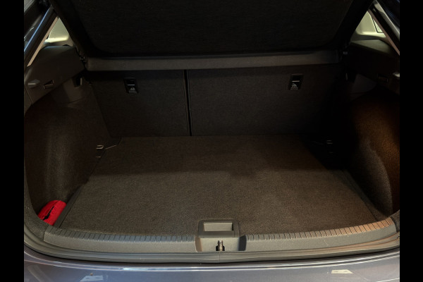 Volkswagen Taigo 1.0 TSI Style|IQ.Light|Camera|ACC|Trekhaak Afneembaar|Carplay|Stoelverwarming