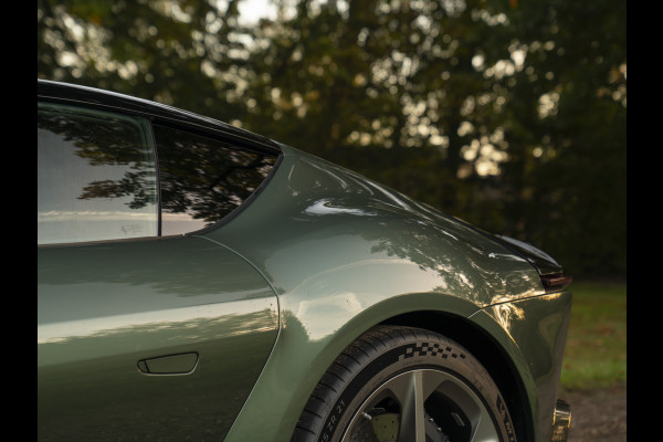Ferrari 12Cilindri 6.5 V12 | Full carbon | Burmester | Verde Toscana