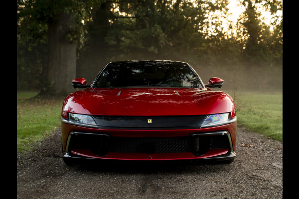 Ferrari 12Cilindri 6.5 V12 | Airbrushed shields | Full carbon | Rosso Magma