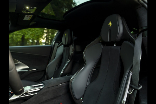 Ferrari 12Cilindri 6.5 V12 | Airbrushed shields | Full carbon | Rosso Magma