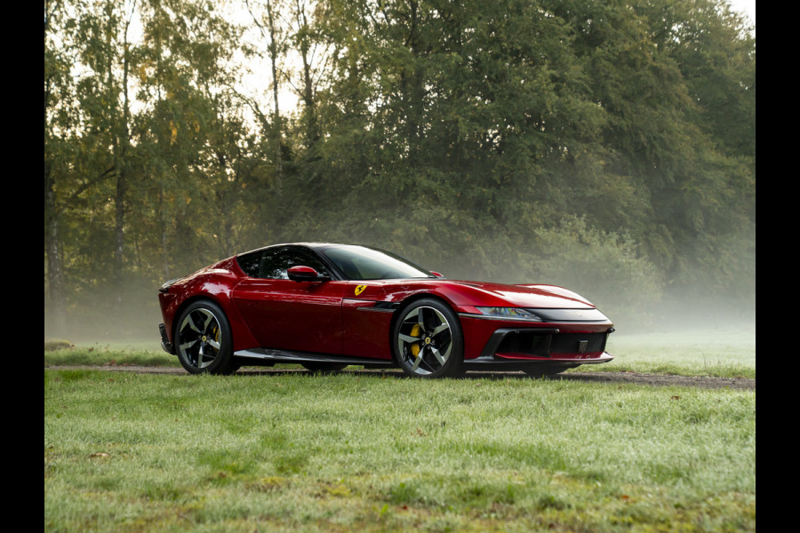 Ferrari 12Cilindri 6.5 V12 | Airbrushed shields | Full carbon | Rosso Magma
