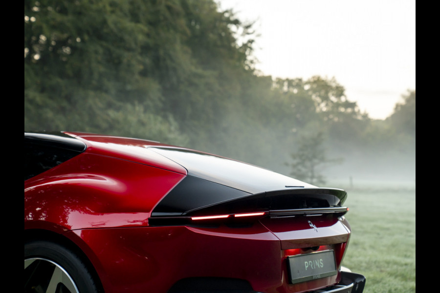 Ferrari 12Cilindri 6.5 V12 | Airbrushed shields | Full carbon | Rosso Magma