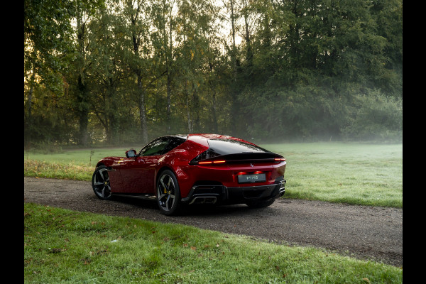Ferrari 12Cilindri 6.5 V12 | Airbrushed shields | Full carbon | Rosso Magma