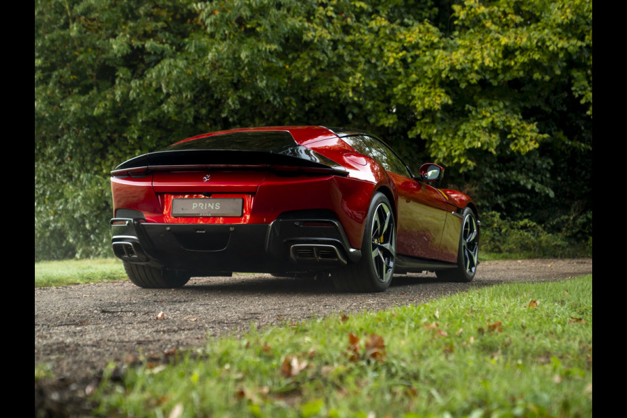 Ferrari 12Cilindri 6.5 V12 | Airbrushed shields | Full carbon | Rosso Magma