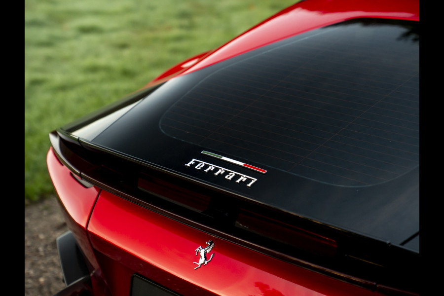 Ferrari 12Cilindri 6.5 V12 | Airbrushed shields | Full carbon | Rosso Magma