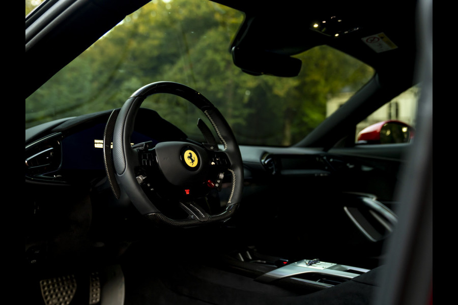 Ferrari 12Cilindri 6.5 V12 | Airbrushed shields | Full carbon | Rosso Magma
