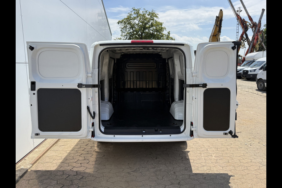 Maxus eDeliver 5 eDeliver 5 64kWh 163PK