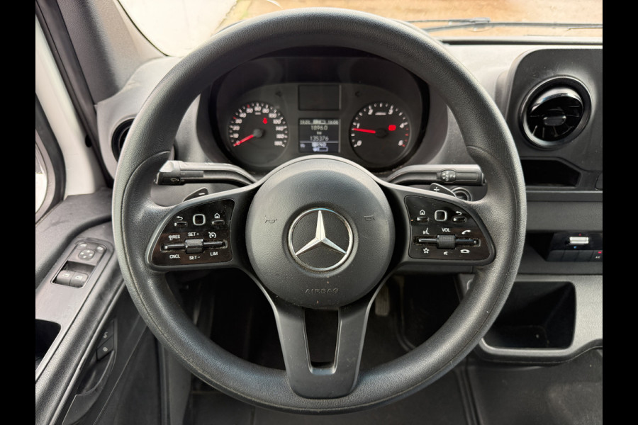 Mercedes-Benz Sprinter 515 1.9 CDI 150PK Automaat Laadklep Bakwagen Dubbellucht Climate Control Cruise Control Apple Carplay Koffer Meubelbak