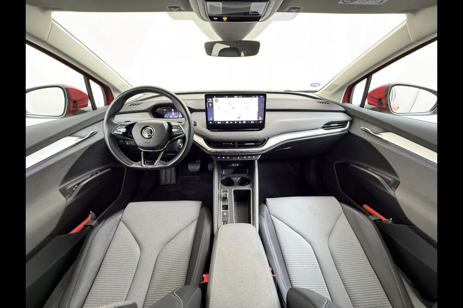 Škoda ENYAQ iV 60 SOH 92% Adap.Cruise 360°Camera Stuur+Achterbank+Stoel Verwarming Elek.Stoel+Memory 3-Zone Ecc Elek.Achterklep Apple Carplay A Assistentie+Climate+Comfort plus 2+Parkeer+Sport+Licht-pakket Privacy Glas Lmv 20" DAB P-Assist 1e Eigenaar Dealeronderhouden Origineel Nederlandse Auto