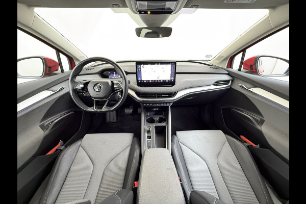 Škoda ENYAQ iV 60 SOH 92% Adap.Cruise 360°Camera Stuur+Achterbank+Stoel Verwarming Elek.Stoel+Memory 3-Zone Ecc Elek.Achterklep Apple Carplay A Assistentie+Climate+Comfort plus 2+Parkeer+Sport+Licht-pakket Privacy Glas Lmv 20" DAB P-Assist 1e Eigenaar Dealeronderhouden Origineel Nederlandse Auto
