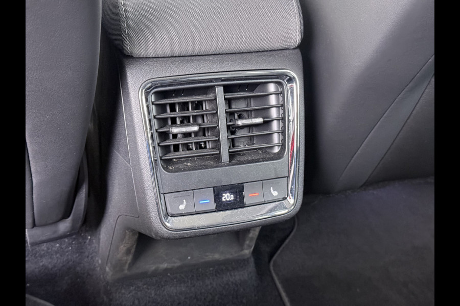 Škoda ENYAQ iV 60 SOH 92% Adap.Cruise 360°Camera Stuur+Achterbank+Stoel Verwarming Elek.Stoel+Memory 3-Zone Ecc Elek.Achterklep Apple Carplay A Assistentie+Climate+Comfort plus 2+Parkeer+Sport+Licht-pakket Privacy Glas Lmv 20" DAB P-Assist 1e Eigenaar Dealeronderhouden Origineel Nederlandse Auto