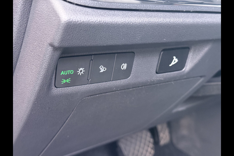 Škoda ENYAQ iV 60 SOH 92% Adap.Cruise 360°Camera Stuur+Achterbank+Stoel Verwarming Elek.Stoel+Memory 3-Zone Ecc Elek.Achterklep Apple Carplay A Assistentie+Climate+Comfort plus 2+Parkeer+Sport+Licht-pakket Privacy Glas Lmv 20" DAB P-Assist 1e Eigenaar Dealeronderhouden Origineel Nederlandse Auto