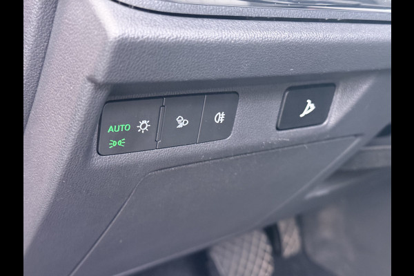 Škoda ENYAQ iV 60 SOH 92% Adap.Cruise 360°Camera Stuur+Achterbank+Stoel Verwarming Elek.Stoel+Memory 3-Zone Ecc Elek.Achterklep Apple Carplay A Assistentie+Climate+Comfort plus 2+Parkeer+Sport+Licht-pakket Privacy Glas Lmv 20" DAB P-Assist 1e Eigenaar Dealeronderhouden Origineel Nederlandse Auto