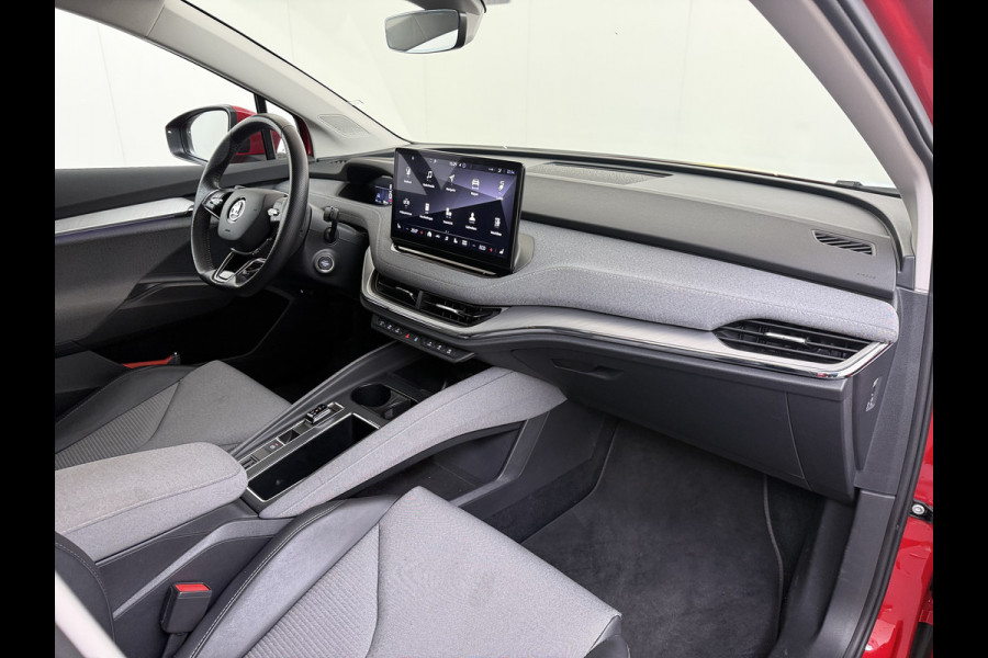 Škoda ENYAQ iV 60 SOH 92% Adap.Cruise 360°Camera Stuur+Achterbank+Stoel Verwarming Elek.Stoel+Memory 3-Zone Ecc Elek.Achterklep Apple Carplay A Assistentie+Climate+Comfort plus 2+Parkeer+Sport+Licht-pakket Privacy Glas Lmv 20" DAB P-Assist 1e Eigenaar Dealeronderhouden Origineel Nederlandse Auto