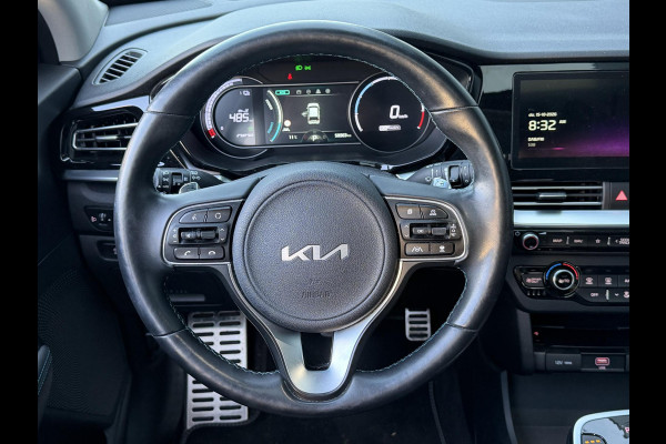 Kia e-Niro ExecutiveLine 64 kWh 17"/SOH 100%/Leder + memory/Schuif-kanteldak/Stuur + stoelverwarming v+a + koeling v/Dodehoek/Keyless/Apple Carplay & Android Auto