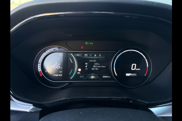 Kia e-Niro ExecutiveLine 64 kWh 17"/SOH 100%/Leder + memory/Schuif-kanteldak/Stuur + stoelverwarming v+a + koeling v/Dodehoek/Keyless/Apple Carplay & Android Auto
