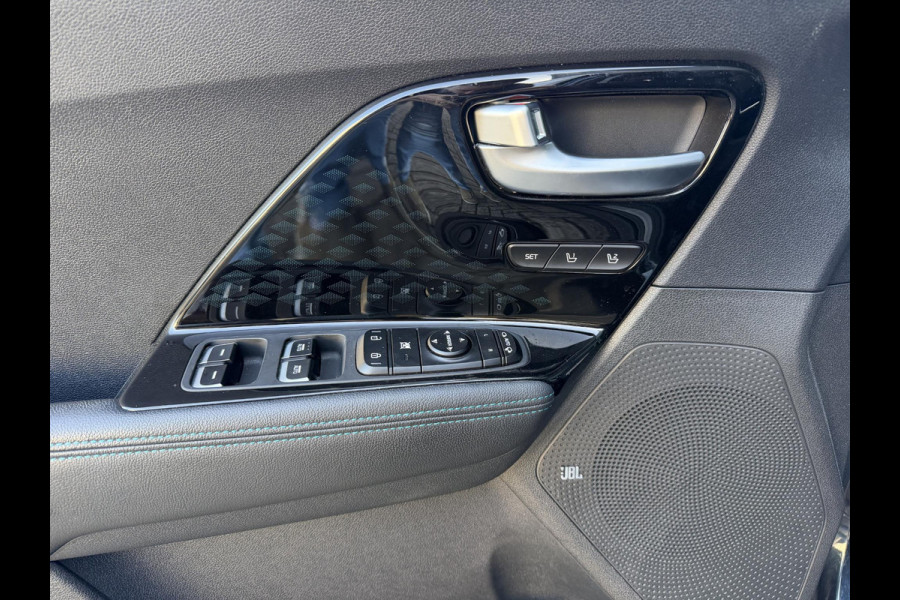 Kia e-Niro ExecutiveLine 64 kWh 17"/SOH 100%/Leder + memory/Schuif-kanteldak/Stuur + stoelverwarming v+a + koeling v/Dodehoek/Keyless/Apple Carplay & Android Auto