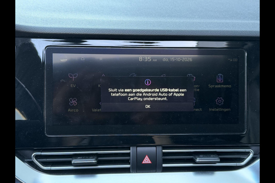 Kia e-Niro ExecutiveLine 64 kWh 17"/SOH 100%/Leder + memory/Schuif-kanteldak/Stuur + stoelverwarming v+a + koeling v/Dodehoek/Keyless/Apple Carplay & Android Auto