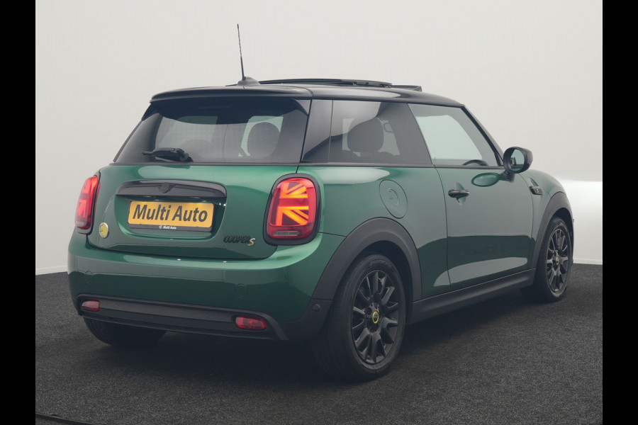 MINI Electric Cooper SE 33 kWh 184pk Dealer O.H. | Panodak | Head Up | Warmtepomp | Camera | Harman / Kardon | Lederen Sportstoelen Verwarmd | Sfeerverlichting | Keyless | Apple Carplay | Navigatie | DAB |