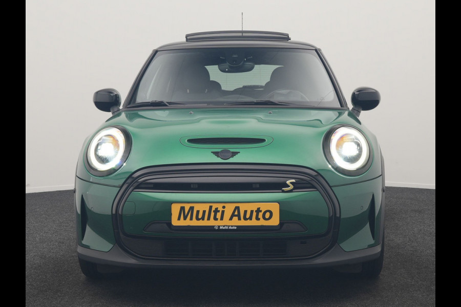 MINI Electric Cooper SE 33 kWh 184pk Dealer O.H. | Panodak | Head Up | Warmtepomp | Camera | Harman / Kardon | Lederen Sportstoelen Verwarmd | Sfeerverlichting | Keyless | Apple Carplay | Navigatie | DAB |