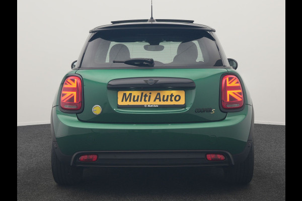 MINI Electric Cooper SE 33 kWh 184pk Dealer O.H. | Panodak | Head Up | Warmtepomp | Camera | Harman / Kardon | Lederen Sportstoelen Verwarmd | Sfeerverlichting | Keyless | Apple Carplay | Navigatie | DAB |