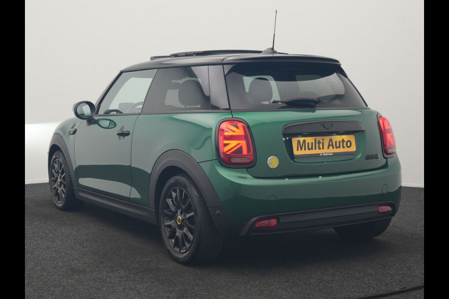 MINI Electric Cooper SE 33 kWh 184pk Dealer O.H. | Panodak | Head Up | Warmtepomp | Camera | Harman / Kardon | Lederen Sportstoelen Verwarmd | Sfeerverlichting | Keyless | Apple Carplay | Navigatie | DAB |