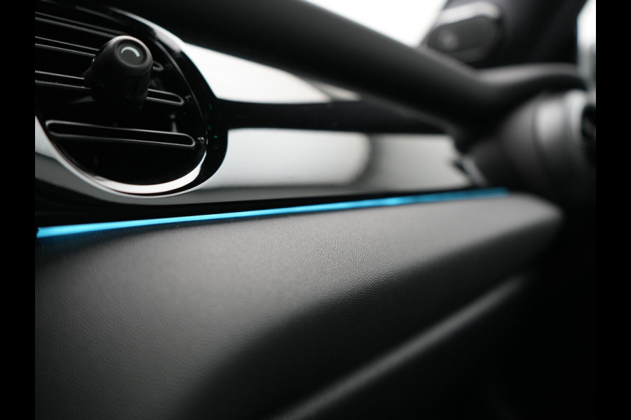 MINI Electric Cooper SE 33 kWh 184pk Dealer O.H. | Panodak | Head Up | Warmtepomp | Camera | Harman / Kardon | Lederen Sportstoelen Verwarmd | Sfeerverlichting | Keyless | Apple Carplay | Navigatie | DAB |