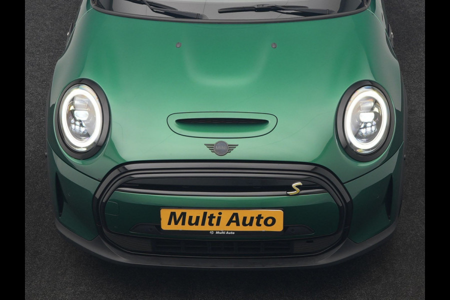 MINI Electric Cooper SE 33 kWh 184pk Dealer O.H. | Panodak | Head Up | Warmtepomp | Camera | Harman / Kardon | Lederen Sportstoelen Verwarmd | Sfeerverlichting | Keyless | Apple Carplay | Navigatie | DAB |