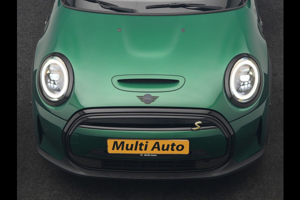MINI Electric Cooper SE 33 kWh 184pk Dealer O.H. | Panodak | Head Up | Warmtepomp | Camera | Harman / Kardon | Lederen Sportstoelen Verwarmd | Sfeerverlichting | Keyless | Apple Carplay | Navigatie | DAB |