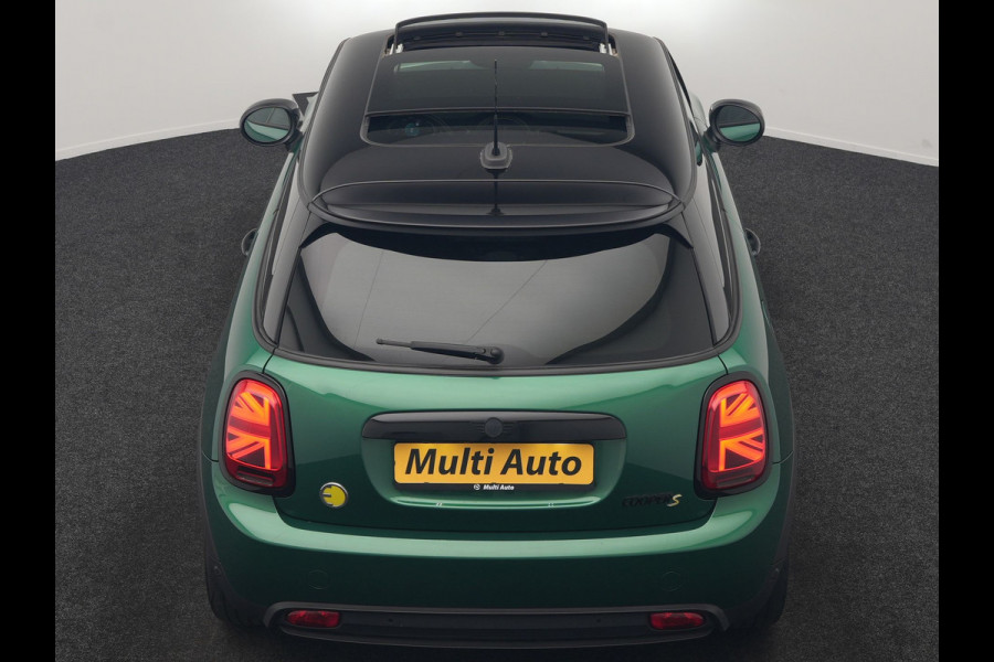 MINI Electric Cooper SE 33 kWh 184pk Dealer O.H. | Panodak | Head Up | Warmtepomp | Camera | Harman / Kardon | Lederen Sportstoelen Verwarmd | Sfeerverlichting | Keyless | Apple Carplay | Navigatie | DAB |