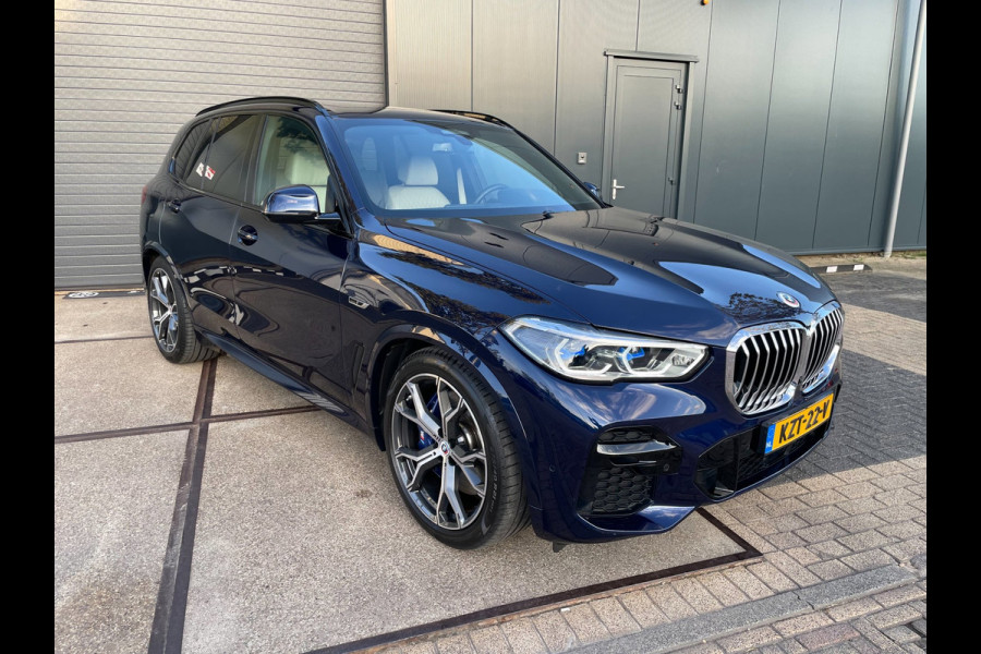 BMW X5 XDrive45e High Executive Laser B&W Panorama Premium Occasion 2 jaar garantie bij BMW