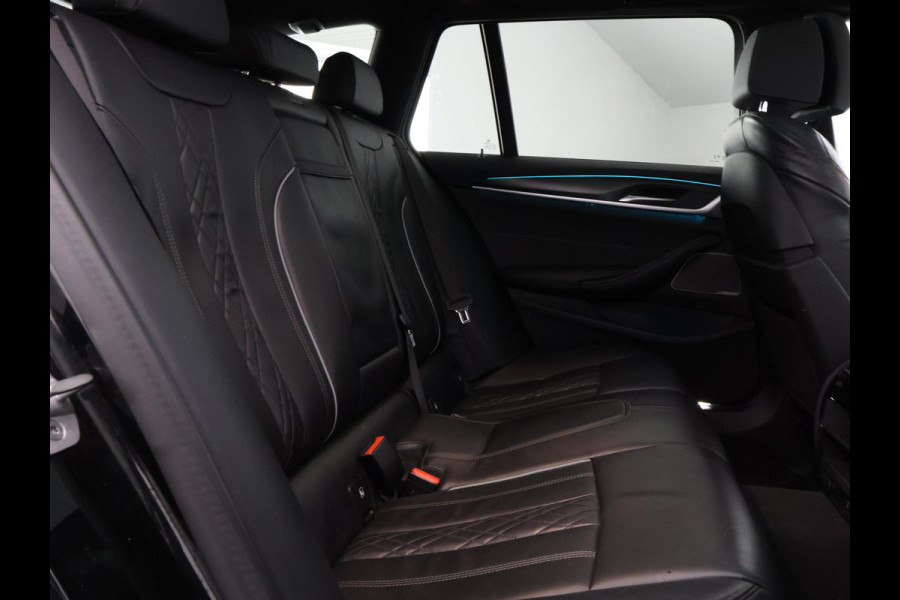 BMW 5 Serie Touring 530e Business Edition Plus M-Pakket | Stoelverwarming | Harman Kardon | Schuif-/Kanteldak | 1e eigenaar |
