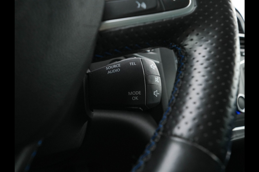 Renault Mégane Estate 1.6 TCe GT Aut. *FULL-LED | NAVI-FULLMAP | BOSE-SOUND | DIGI-COCKPIT | SPORT-SEATS | SHIFT-PADDLES | DAB+ | KEYLESS | PRIVACY-GLASS | ECC | PDC | CRUISE | 18''ALU*