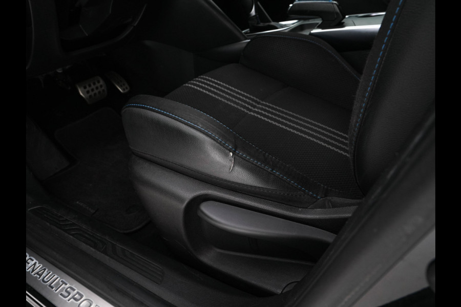 Renault Mégane Estate 1.6 TCe GT Aut. *FULL-LED | NAVI-FULLMAP | BOSE-SOUND | DIGI-COCKPIT | SPORT-SEATS | SHIFT-PADDLES | DAB+ | KEYLESS | PRIVACY-GLASS | ECC | PDC | CRUISE | 18''ALU*