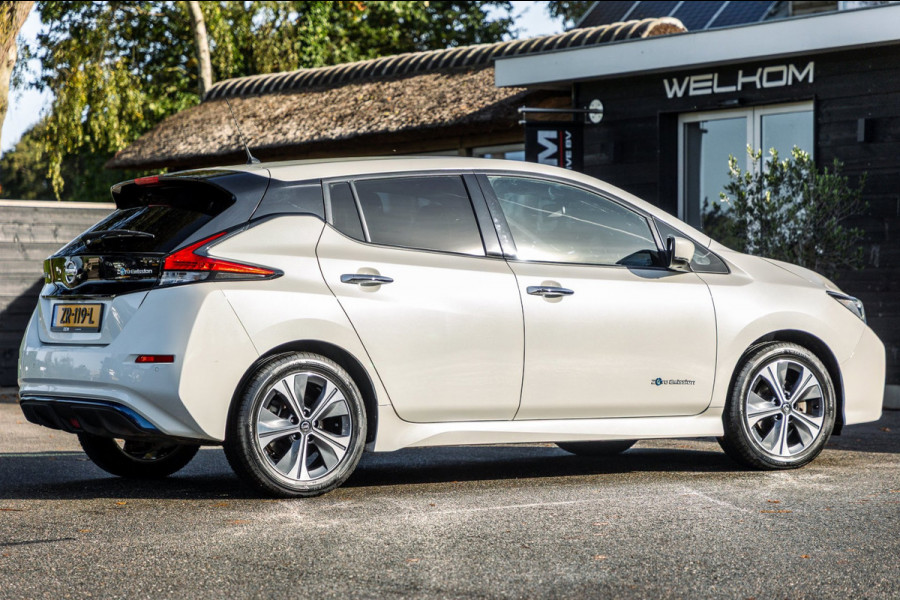 Nissan Leaf N-Connecta 40 kWh I 87% SOH I Dealeronderhouden I camera I
