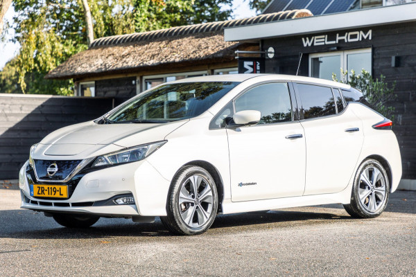 Nissan Leaf N-Connecta 40 kWh I 87% SOH I Dealeronderhouden I camera I