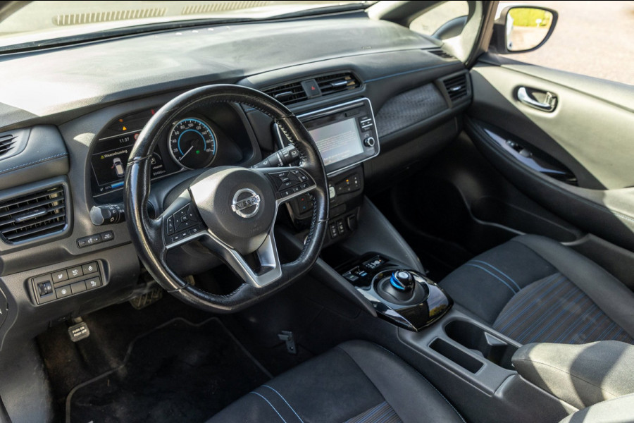 Nissan Leaf N-Connecta 40 kWh I 87% SOH I Dealeronderhouden I camera I