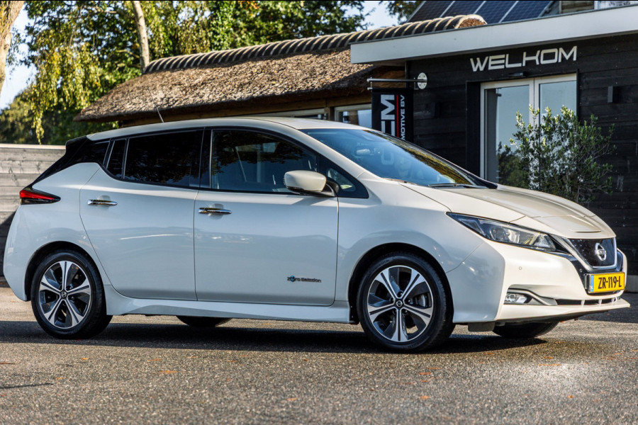Nissan Leaf N-Connecta 40 kWh I 87% SOH I Dealeronderhouden I camera I