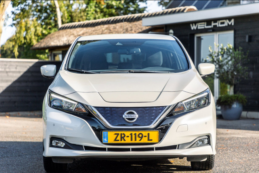 Nissan Leaf N-Connecta 40 kWh I 87% SOH I Dealeronderhouden I camera I