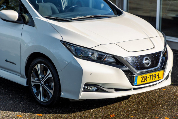 Nissan Leaf N-Connecta 40 kWh I 87% SOH I Dealeronderhouden I camera I