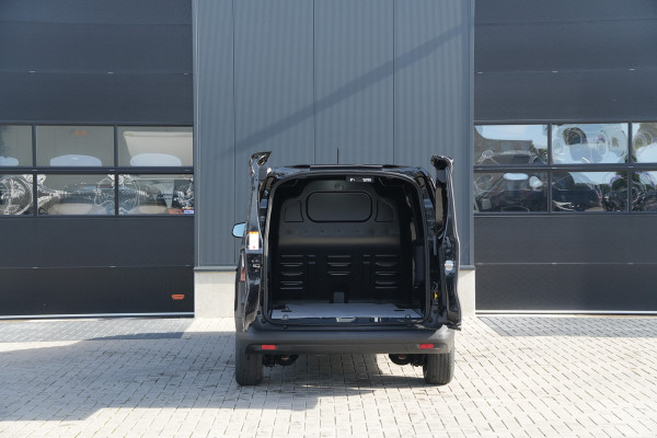 Ford E-Transit Courier Trend 46 kWh 136pk - Stoel/Stuurverwarming - Vloerplaat - Camera - Cruise - Carplay/Android - Rijklaar