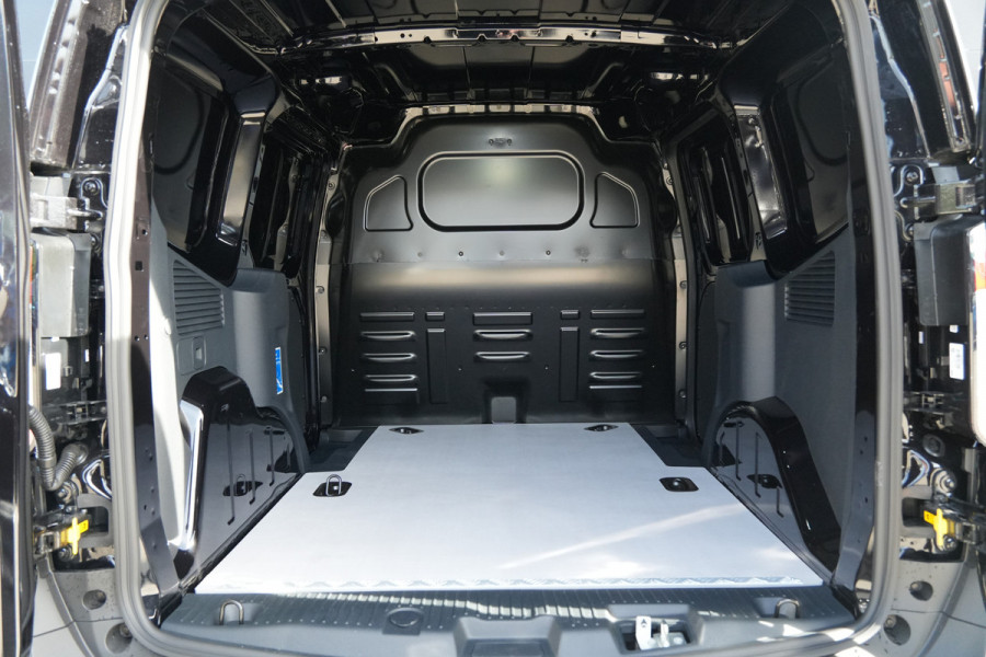 Ford E-Transit Courier Trend 46 kWh 136pk - Stoel/Stuurverwarming - Vloerplaat - Camera - Cruise - Carplay/Android - Rijklaar