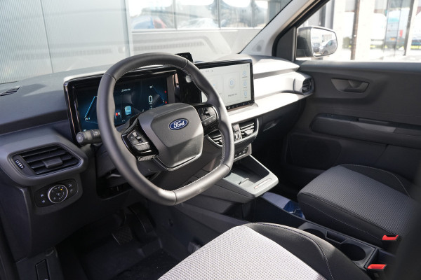 Ford E-Transit Courier Trend 46 kWh 136pk - Stoel/Stuurverwarming - Vloerplaat - Camera - Cruise - Carplay/Android - Rijklaar